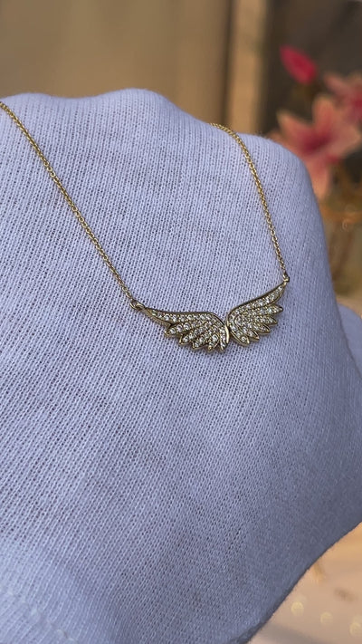 Diamond pendant "Heavenly Wings"